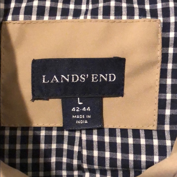 Land’s End Raincoat - Picture 2 of 4